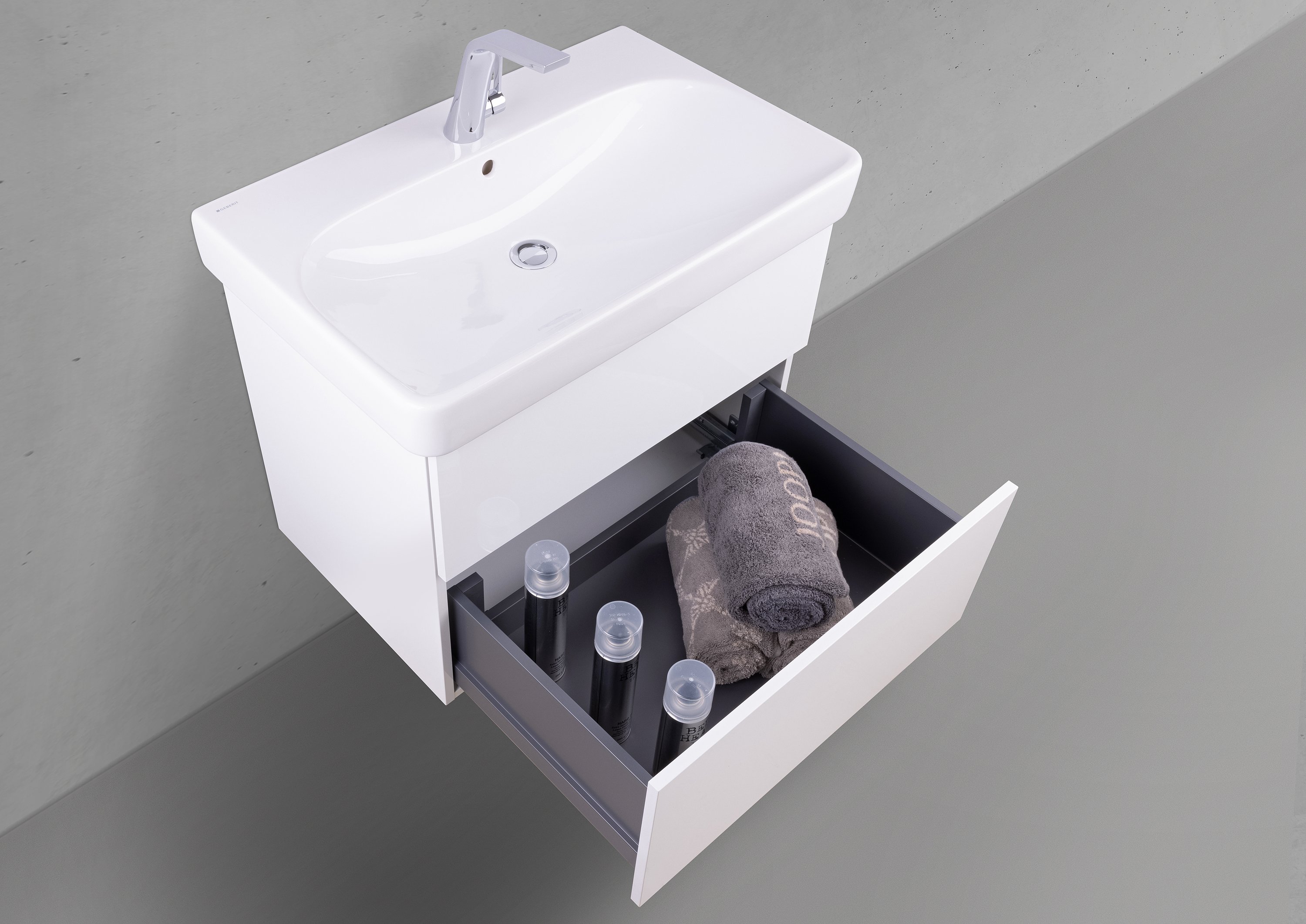 Badset Shape, Geberit Smyle Square WT 75 cm, Unterschrank grifflos und Spiegelschrank