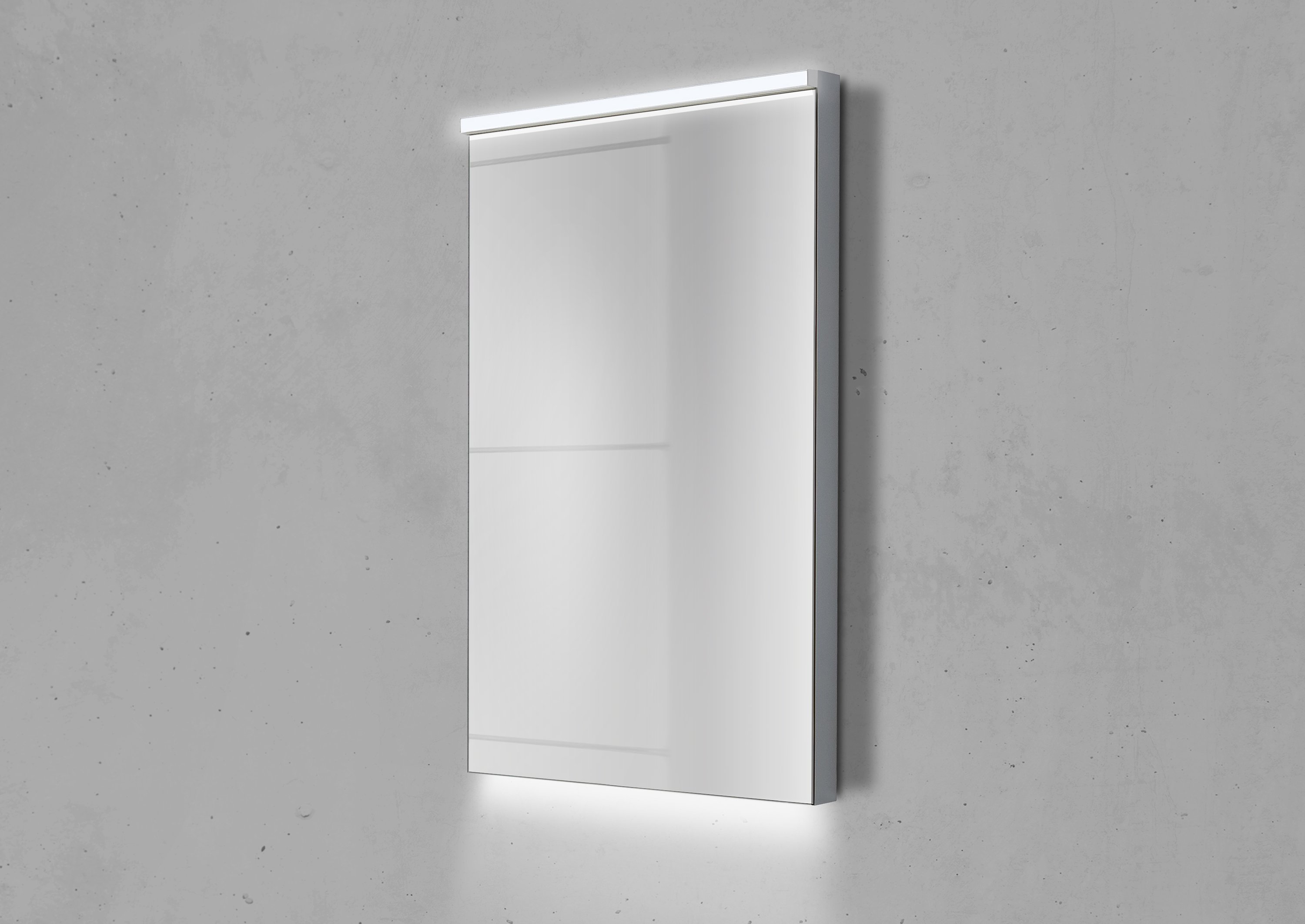 Design Spiegel LED 60x92cm Lichtspiegel mit Sensorschalter und Memory-Funktion