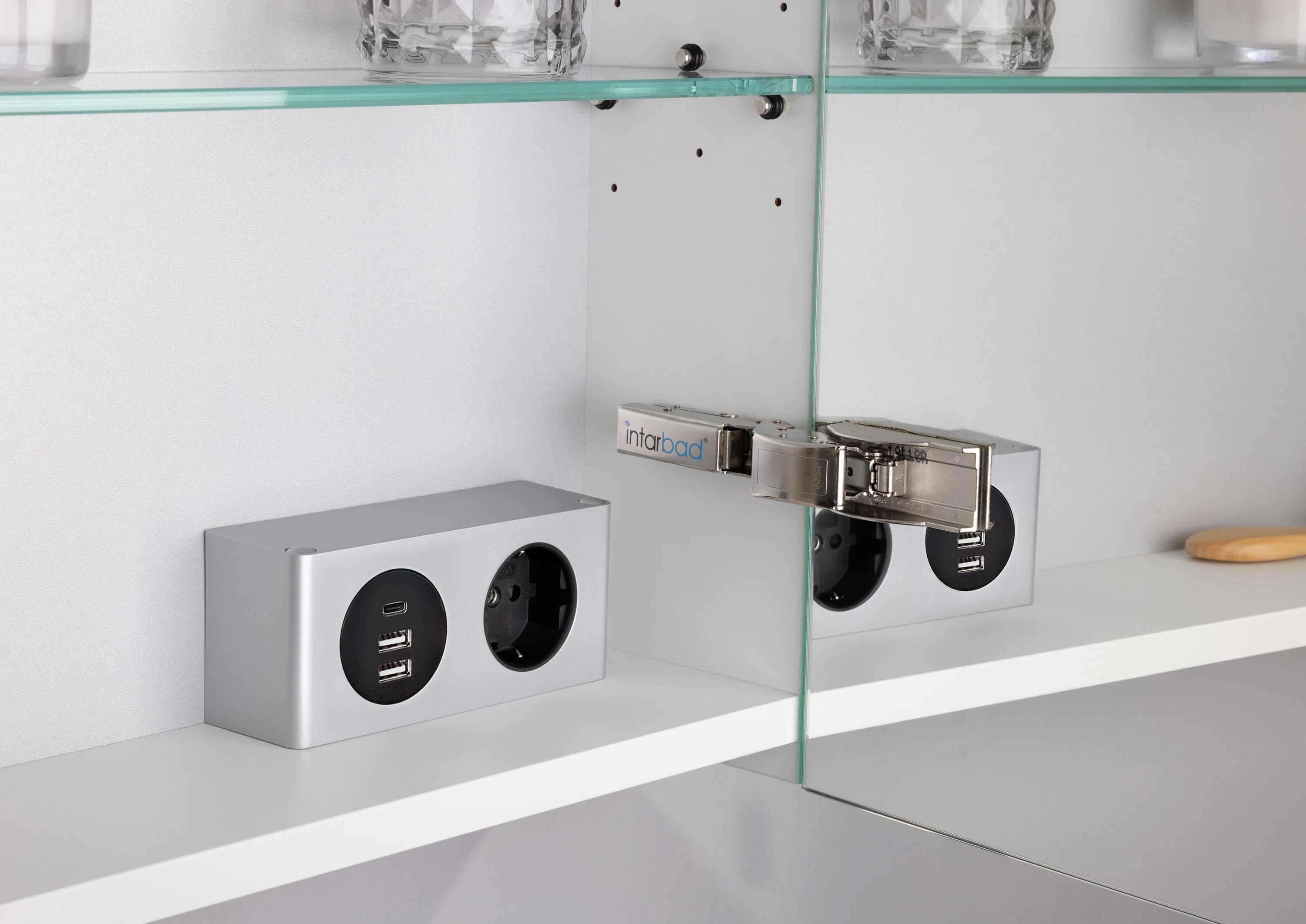 Spiegelschrank 100 cm 3 türig mit integrierter MULTI Light LED Beleuchtung Doppelspiegeltüren 