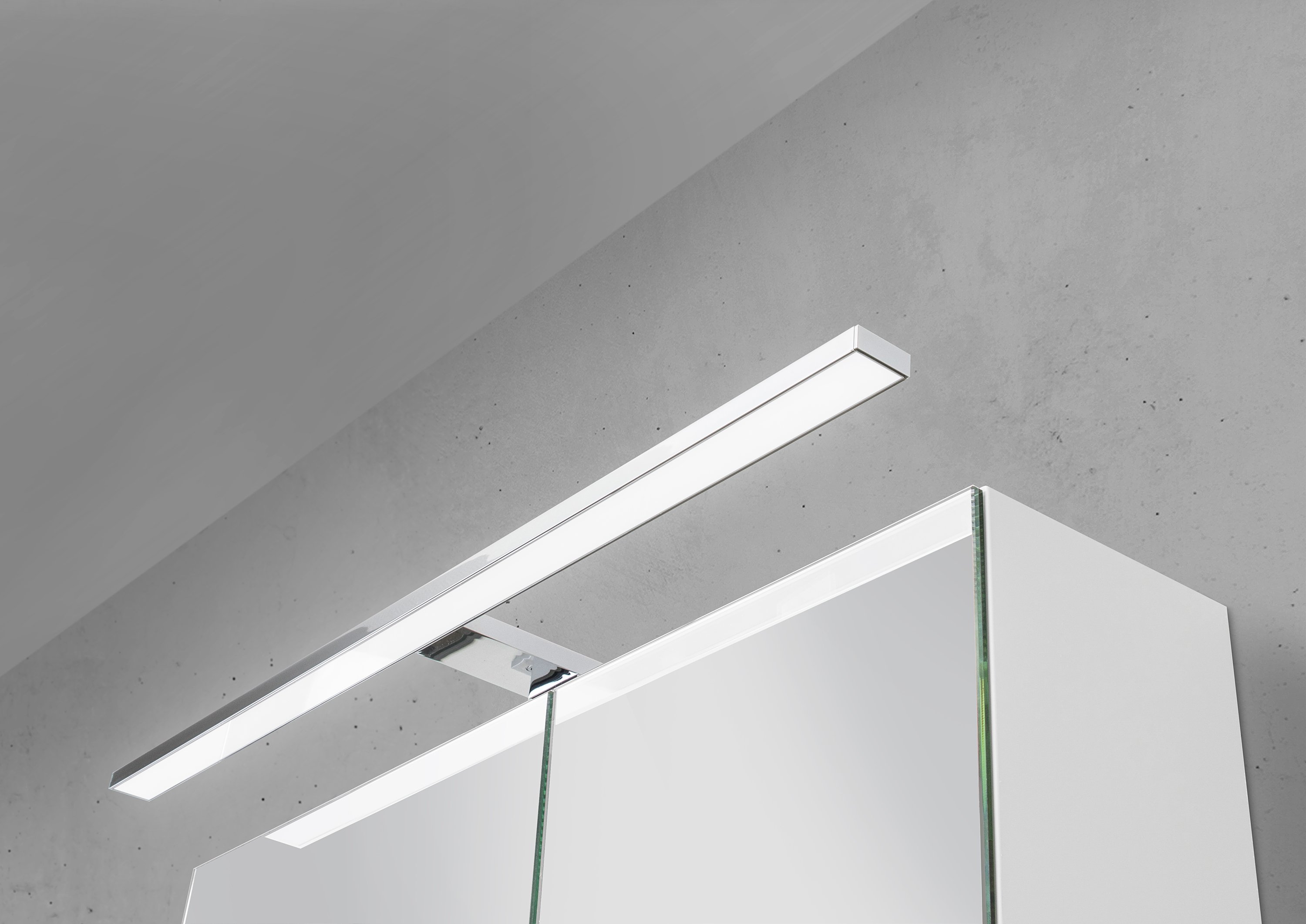 Spiegelschrank 70 cm mit MULTI Light LED Chrom Beleuchtung Doppelspiegeltüren