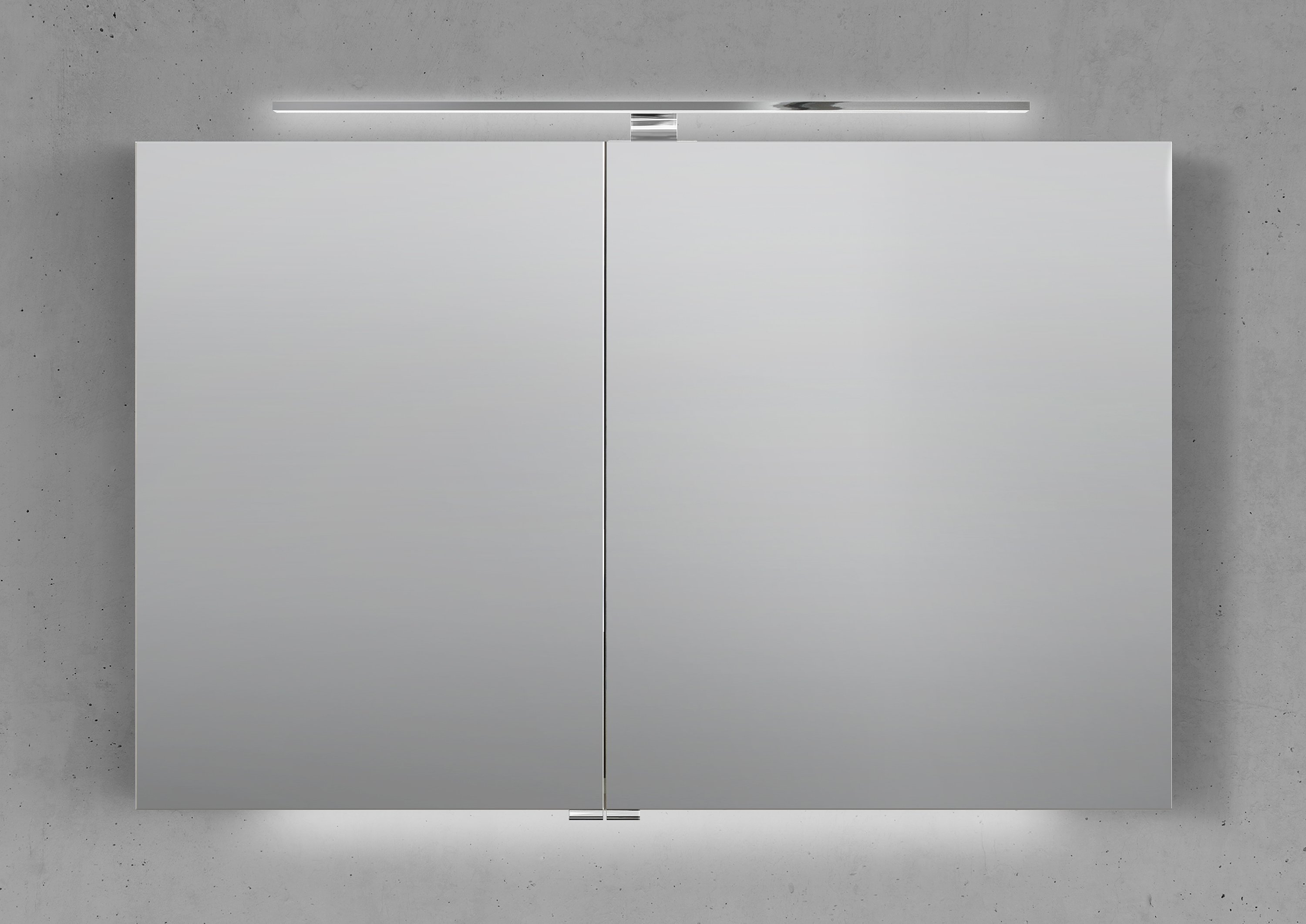 Spiegelschrank 110 cm mit LED Chrom Beleuchtung Doppelspiegeltüren