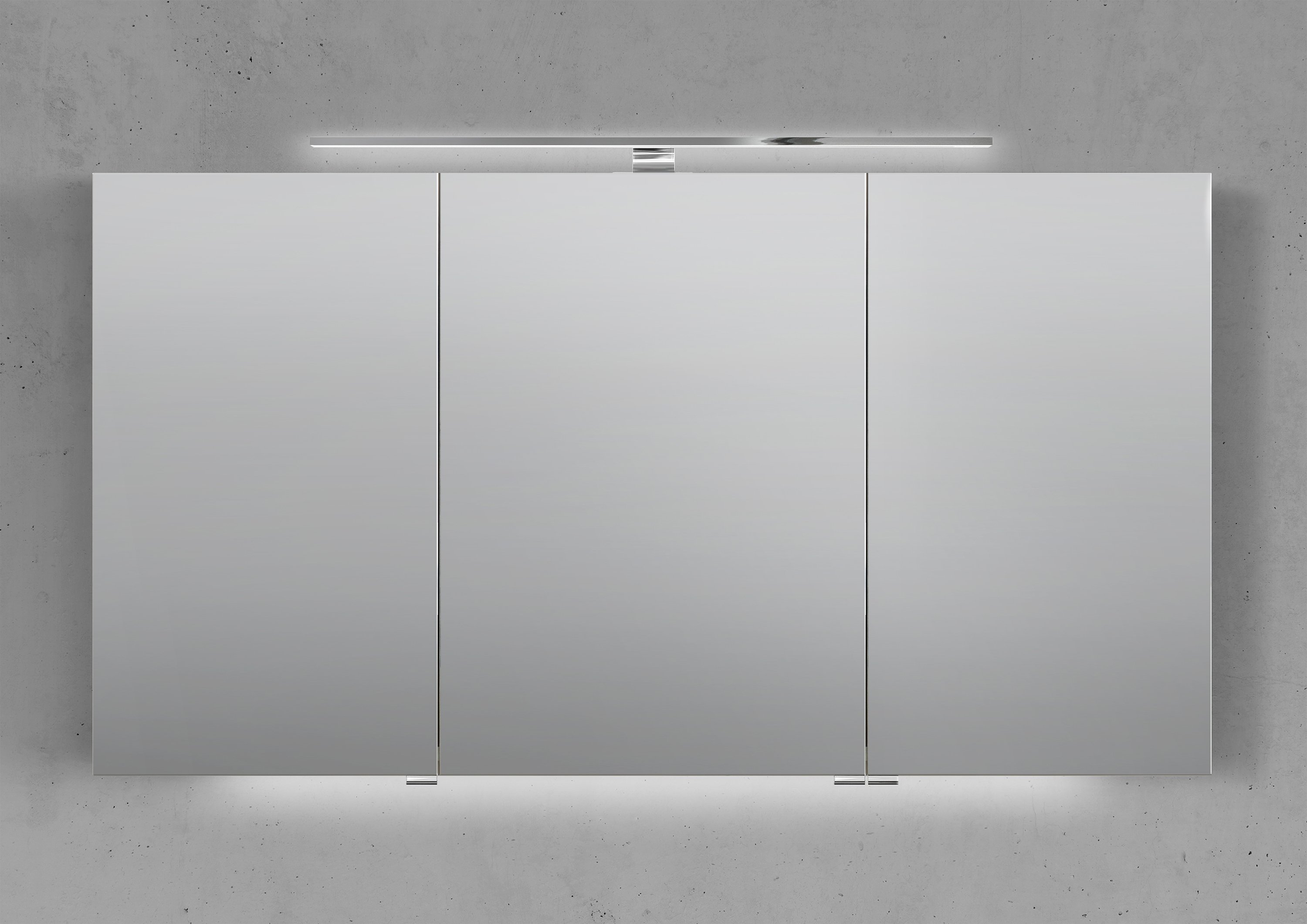 Spiegelschrank 130 cm mit LED Chrom Beleuchtung Doppelspiegeltüren